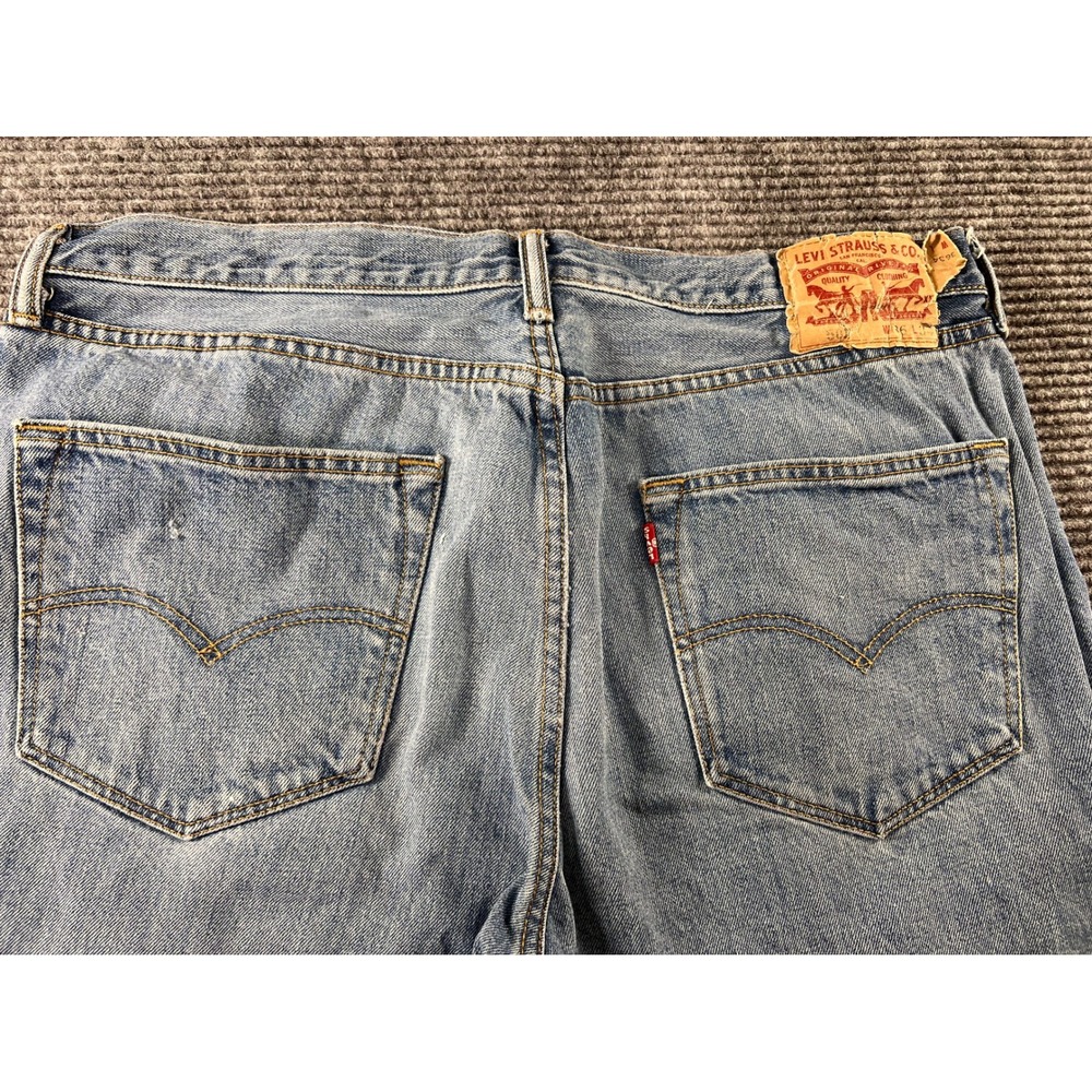 Levi's 501 Original Fit Jeans Mens 36x34 Light Wash Button - Picture 9 of 12